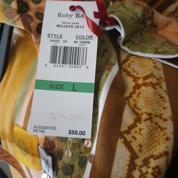 Ruby Rd. Long sleeve Top - Picture 6 of 7